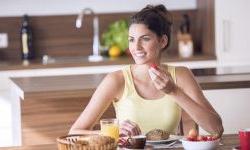 Польза раннего завтрака